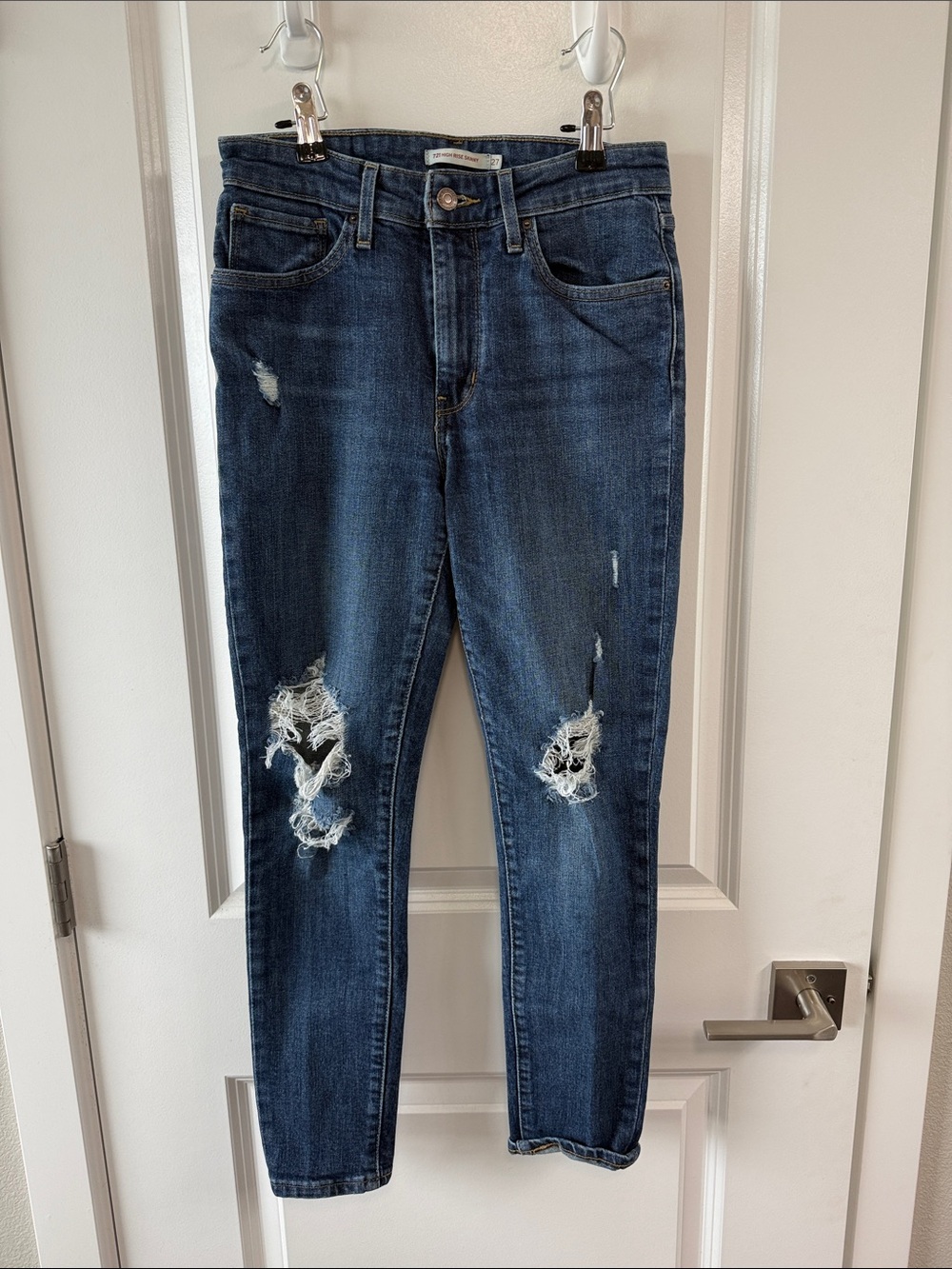 Levi's 721 Women's Dark Blue Distressed Skinny Jeans